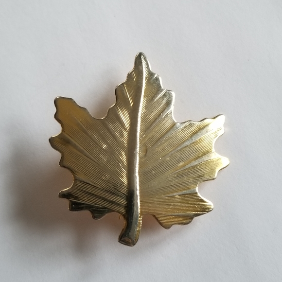 Vintage maple leaf brooch fall pin nature silver gold tone jewelry autumn - Picture 10 of 13